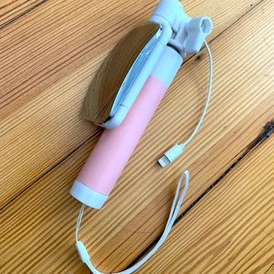 iPhone Selfie Stick with Mirror